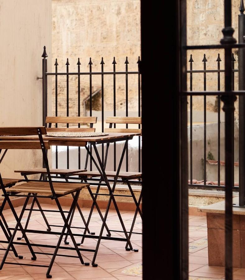 Blu Suites And Apartments Bari Bagian luar foto
